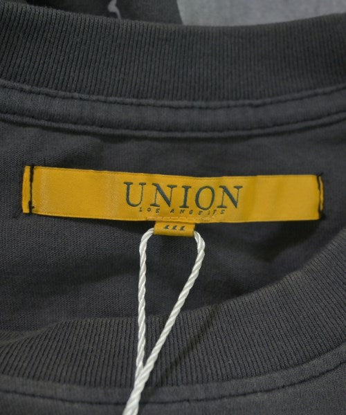 union เสื้อยืด/เสื้อท็อปส์