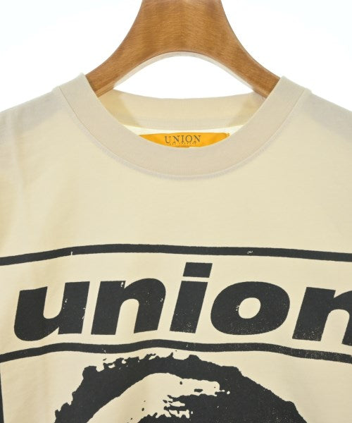 union เสื้อยืด/เสื้อท็อปส์
