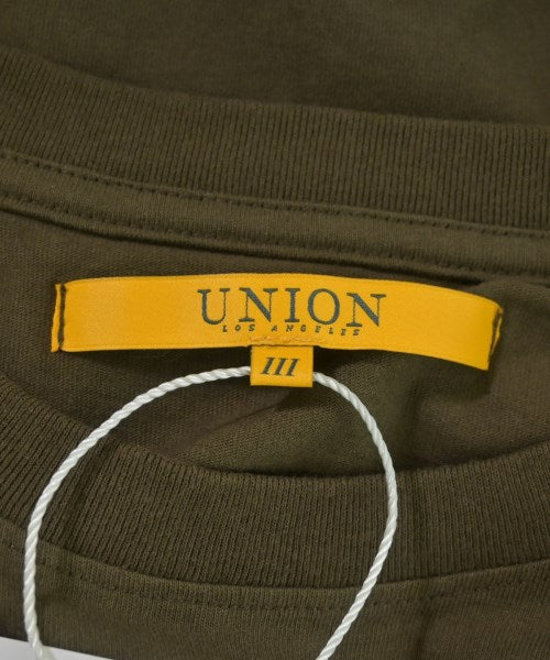 union เสื้อยืด/เสื้อท็อปส์