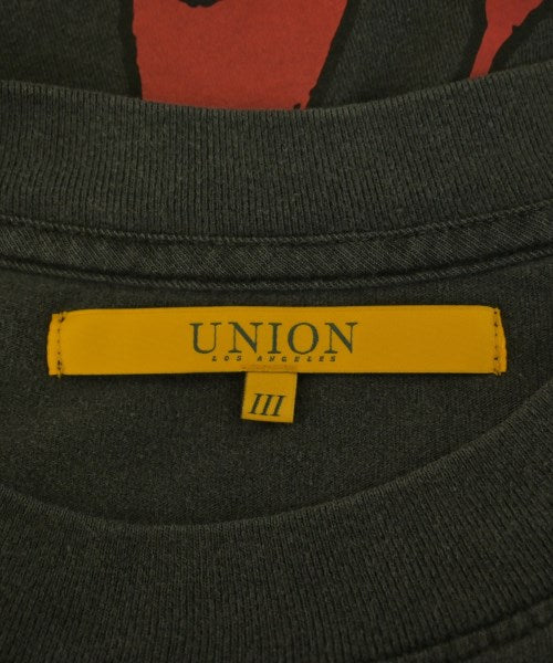 union เสื้อยืด/เสื้อท็อปส์