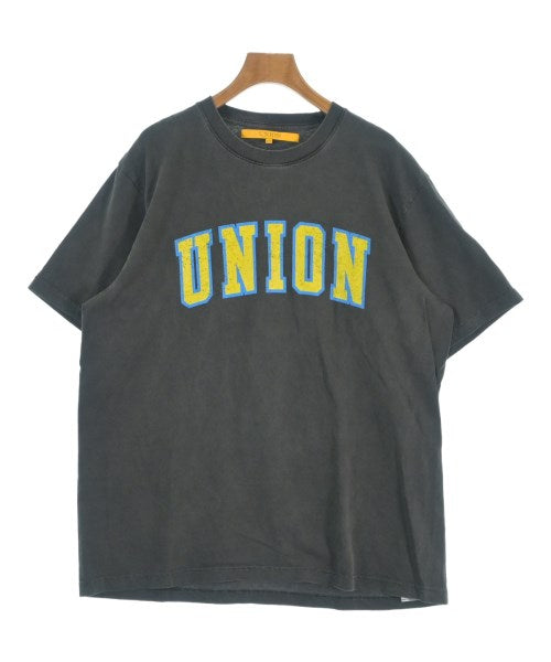 union เสื้อยืด/เสื้อท็อปส์