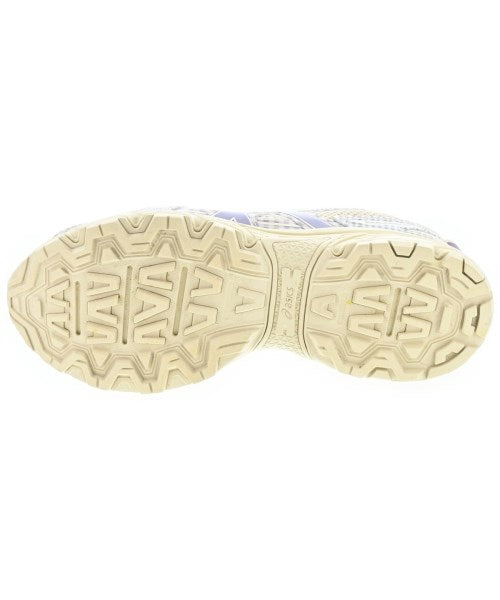 STORY MFG รองเท้าผ้าใบ