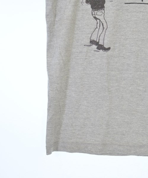 VVV เสื้อยืด/เสื้อท็อปส์