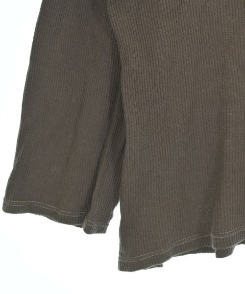 gourmet jeans เสื้อยืด/เสื้อท็อปส์
