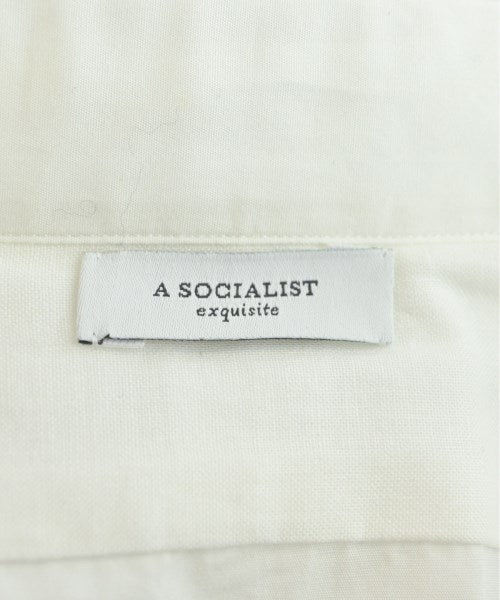 A Socialist เสื้อเชิ้ตทางการ