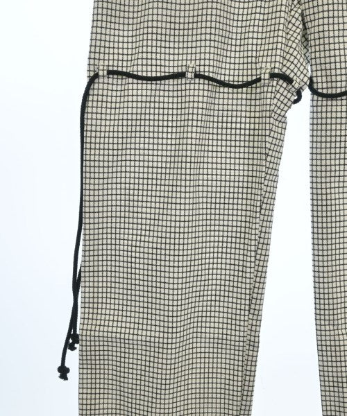 Song for the Mute กางเกง อื่น