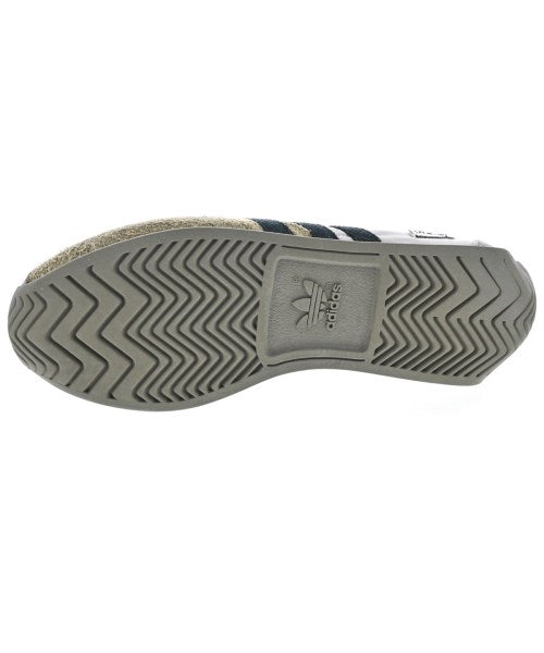 Song for the Mute รองเท้าผ้าใบ