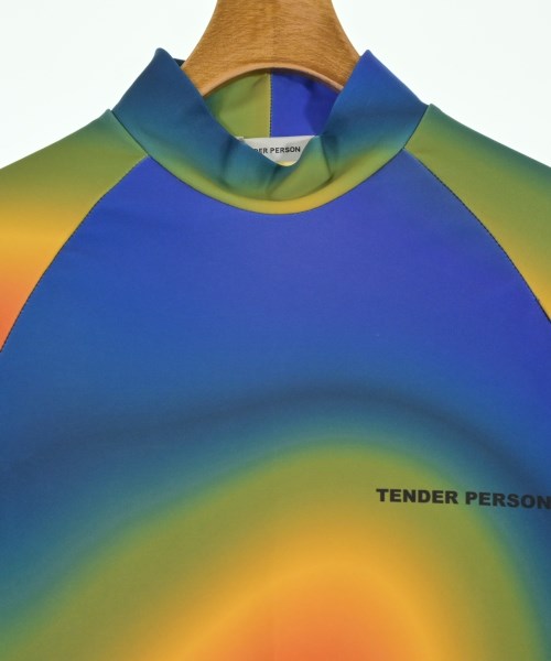 TENDER PERSON เสื้อยืด/เสื้อท็อปส์