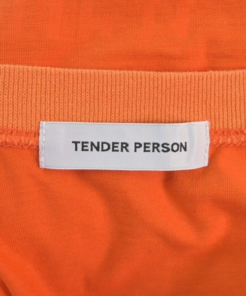TENDER PERSON เสื้อยืด/เสื้อท็อปส์