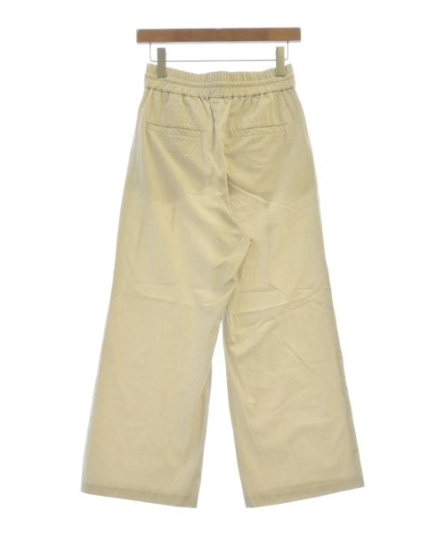 iki กางเกง อื่น