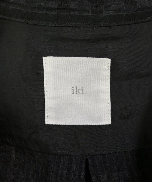 iki เสื้อลำลอง