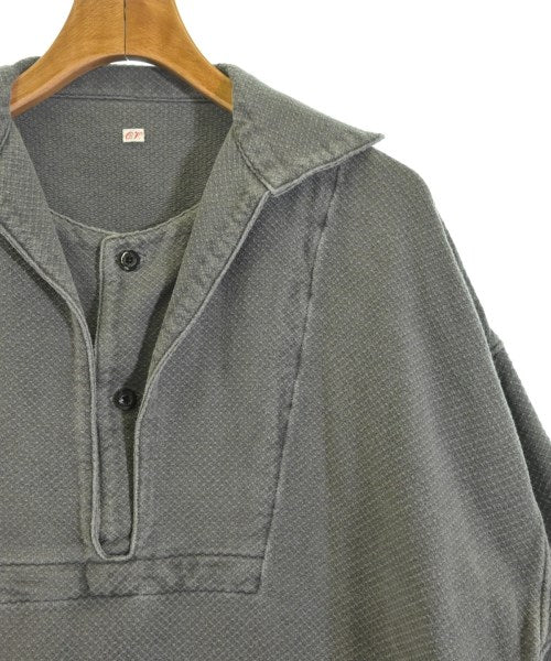 OUTIL เสื้อลำลอง