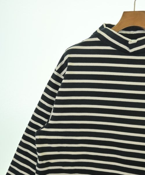 OUTIL เสื้อยืด/เสื้อท็อปส์