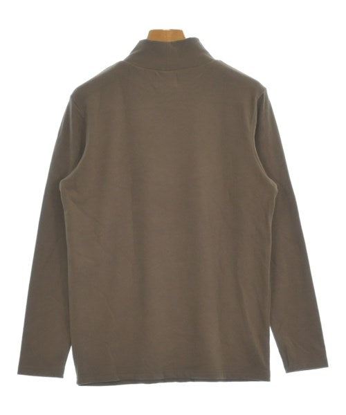 Orone เสื้อยืด/เสื้อท็อปส์