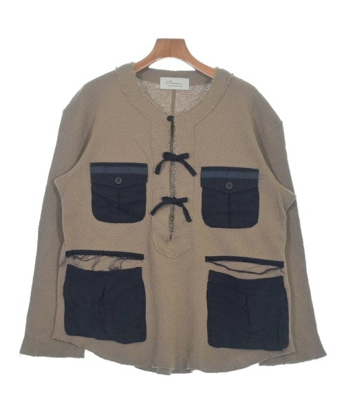 Azuma. เสื้อยืด/เสื้อท็อปส์