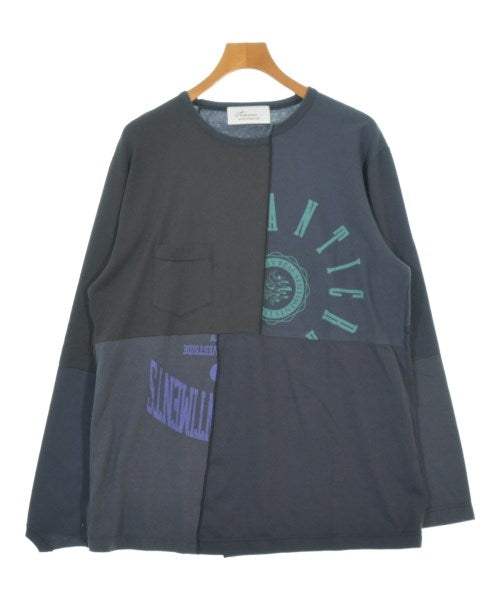 Azuma. เสื้อยืด/เสื้อท็อปส์