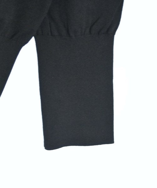 QTUME เสื้อกันหนาว