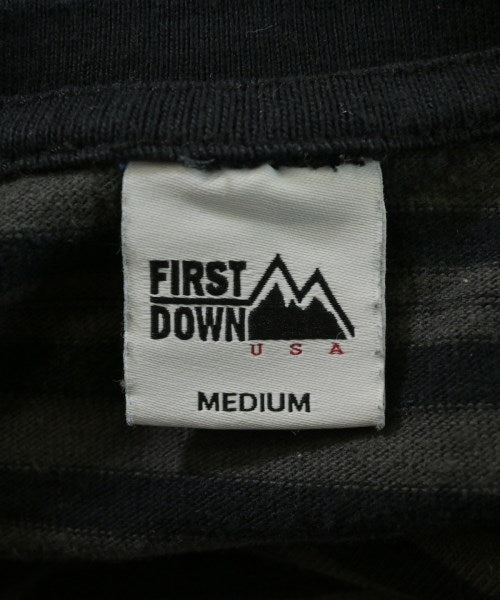 FIRST DOWN เสื้อยืด/เสื้อท็อปส์