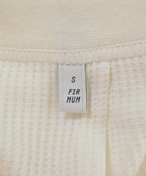 FIRMUM เสื้อยืด/เสื้อท็อปส์
