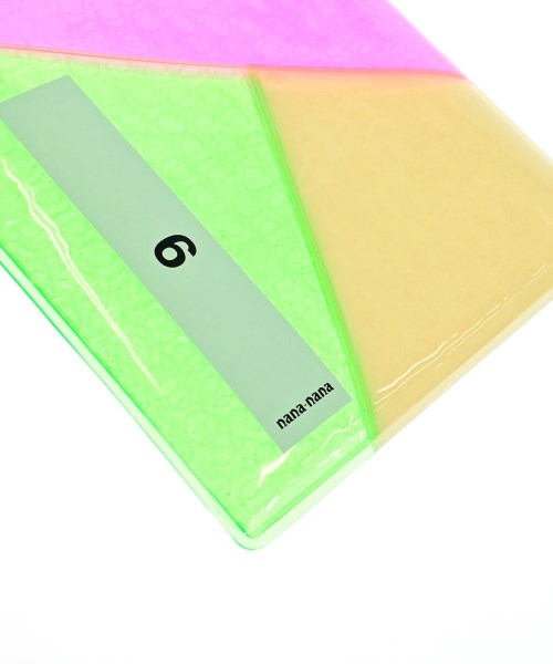 NaNa-NaNa คลัตช์