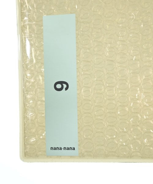 NaNa-NaNa คลัตช์