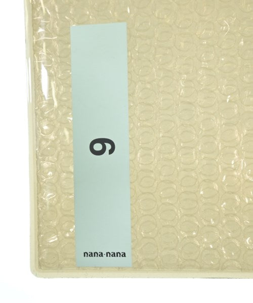 NaNa-NaNa คลัตช์