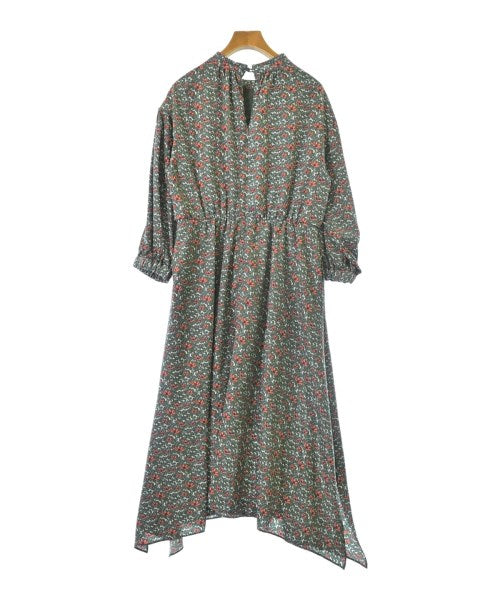 Tavii ชุดเดรส