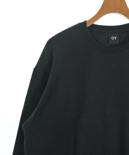 OY เสื้อยืด/เสื้อท็อปส์