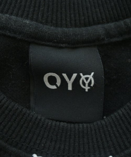 OY เสื้อยืด/เสื้อท็อปส์