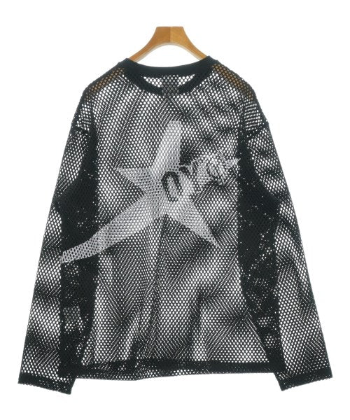 OY เสื้อยืด/เสื้อท็อปส์