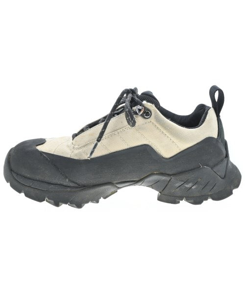 ROA รองเท้าผ้าใบ