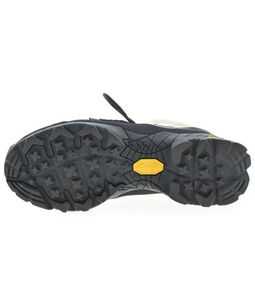 ROA รองเท้าผ้าใบ