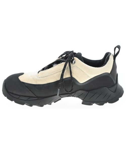 ROA รองเท้าผ้าใบ