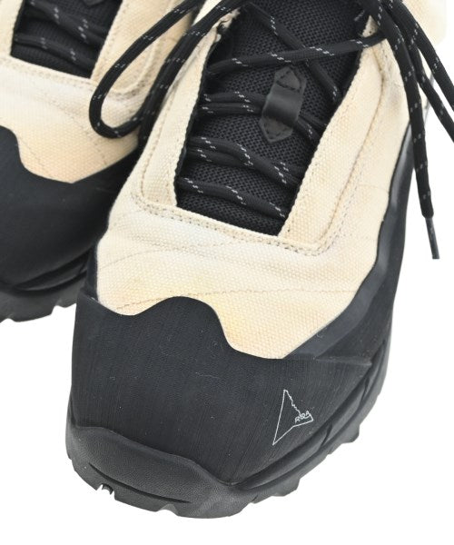 ROA รองเท้าผ้าใบ