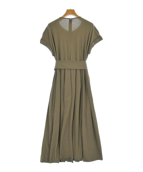 traduire ชุดเดรส