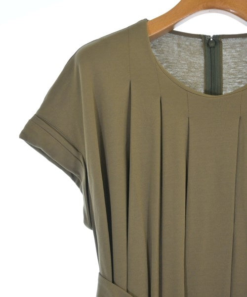 traduire ชุดเดรส