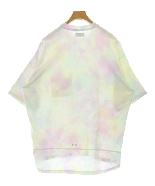 ON THE TURF เสื้อยืด/เสื้อท็อปส์