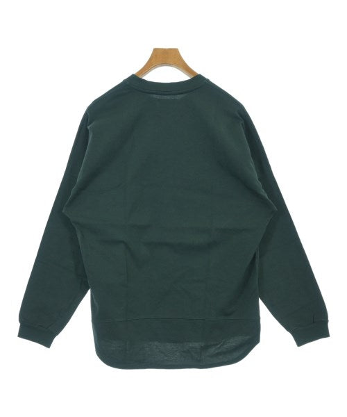 ON THE TURF เสื้อยืด/เสื้อท็อปส์