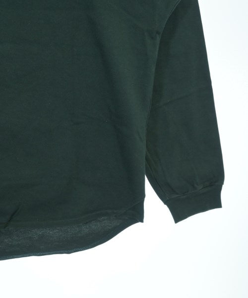 ON THE TURF เสื้อยืด/เสื้อท็อปส์