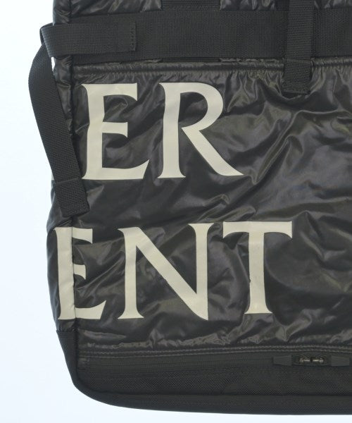 MONCLER GENIUS กระเป๋าถือขนาดใหญ่