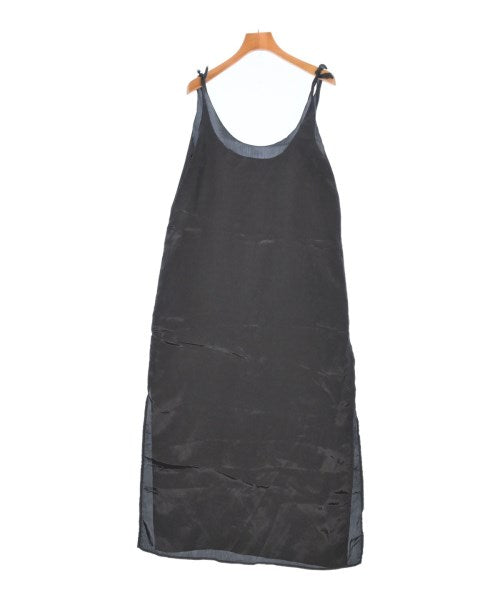 AMOMENTO ชุดเดรส