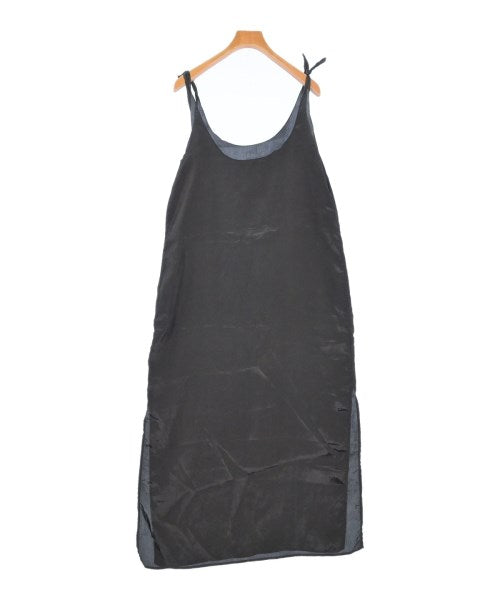 AMOMENTO ชุดเดรส