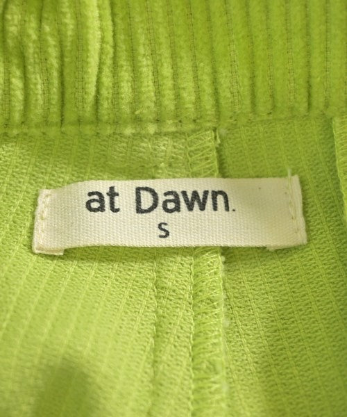 at Dawn กางเกง อื่น