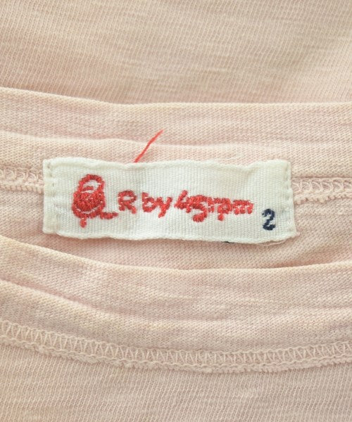 R by 45rpm เสื้อยืด/เสื้อท็อปส์