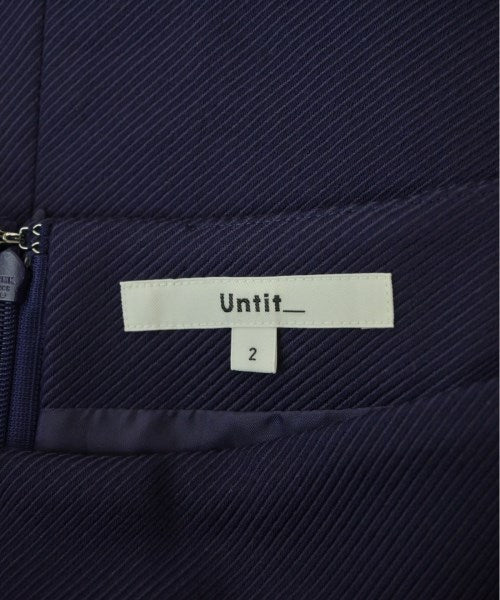 Untit_ กระโปรงยาวถึงเข่า