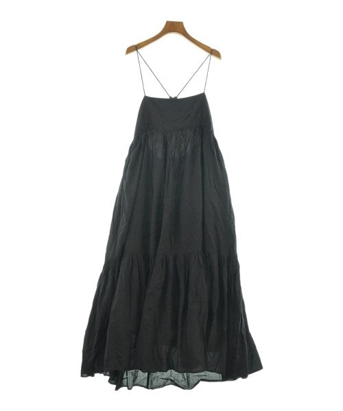 Freada ชุดเดรส