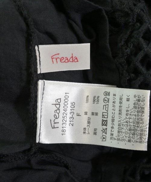 Freada ชุดเดรส
