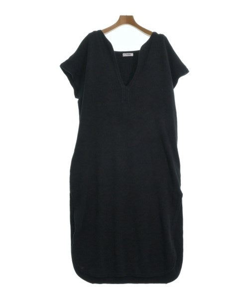 LILI MEEK ชุดเดรส