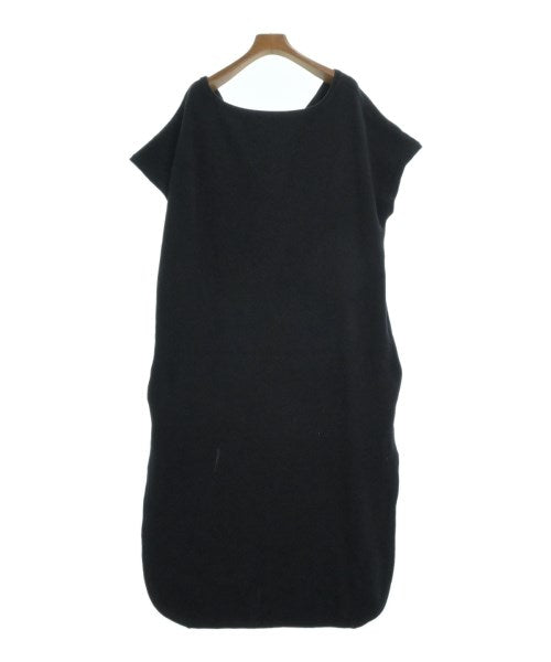 LILI MEEK ชุดเดรส