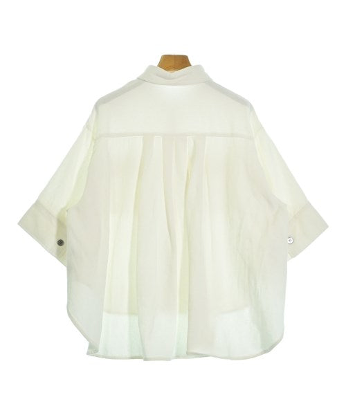 LUGIVA เสื้อลำลอง
